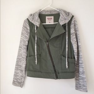 Mossimo Women’s M army green jacket